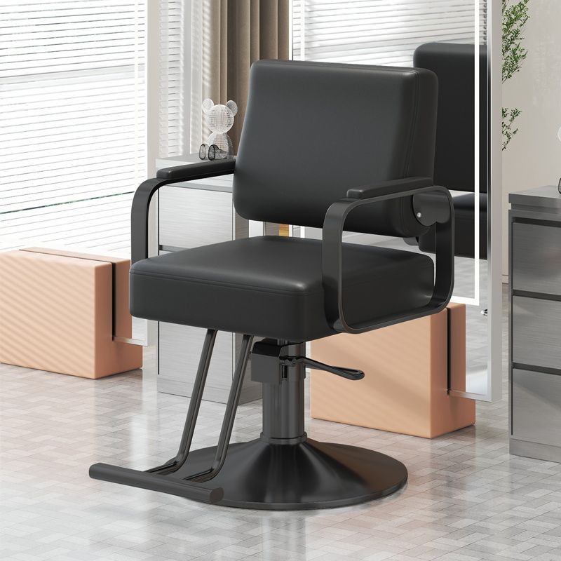 Pequeño pedal - asiento negro - reposabrazos negros - disco negro