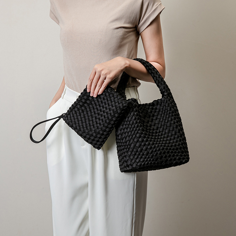 New Waterproof Diving Fabric Hand-Woven Women's Bag, Casual High-End Handbag, Single Shoulder Crossbody Bag Wholesale New Waterproof Diving Fabric Hand-Woven Women's Bag, Casual High-End Handbag, Single Shoulder Crossbody Bag Wholesale