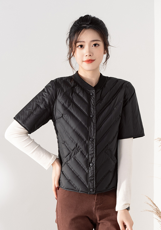Lightweight Half-Sleeve down Vest for Women 2025 New Style Three-Quarter Sleeve Slim White Duck down Inner Wear Mid-Sleeve Liner down Jacket Lightweight Half-Sleeve down Vest for Women 2025 New Style Three-Quarter Sleeve Slim White Duck down Inner Wear Mid-Sleeve Liner down Jacket