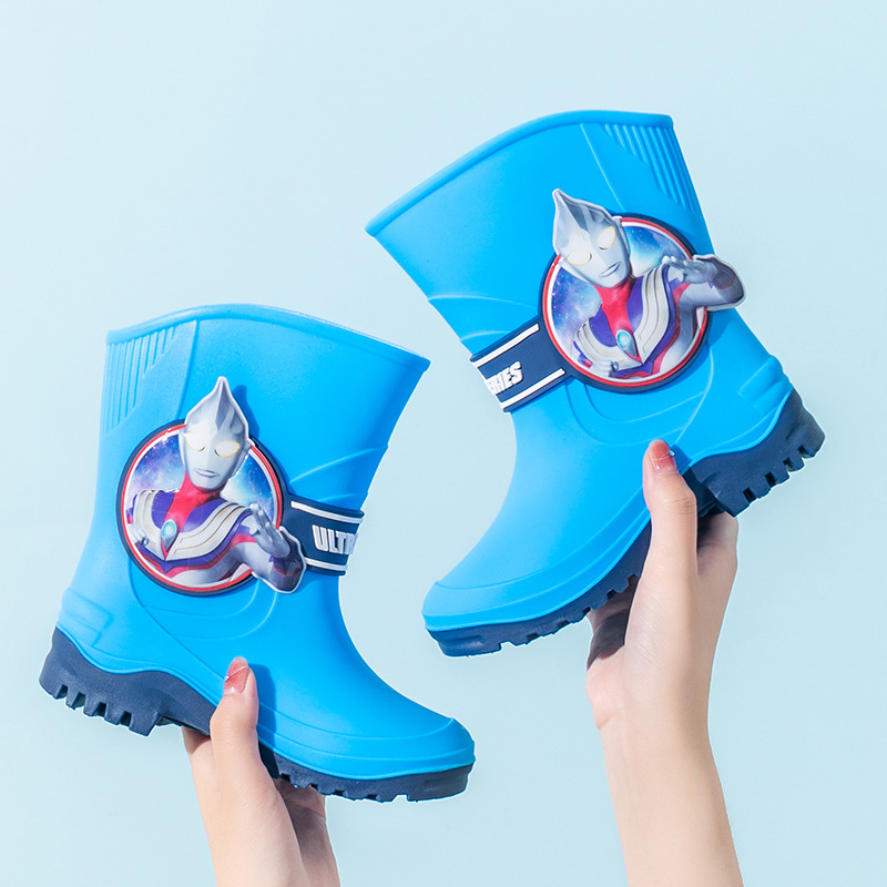 Ultraman Tiga Zero Cartoon Children's Rain Boots for Elementary School Boys, Mid-Calf Rubber Shoes, Rain Boots with Non-Slip and Waterproof Soles