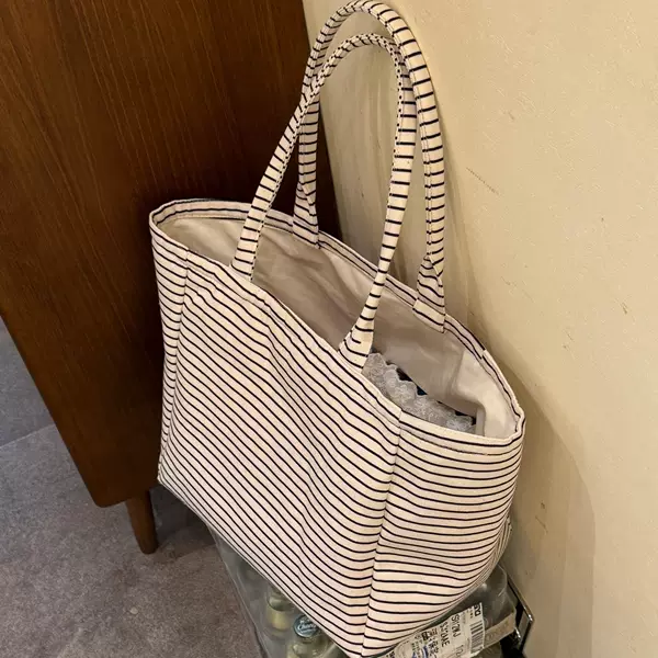Korean-Style High-Appearance Striped Canvas Bag for School and Commuting, Large Capacity New Tote Handbag Shoulder Bag for Women, Shopping Bag