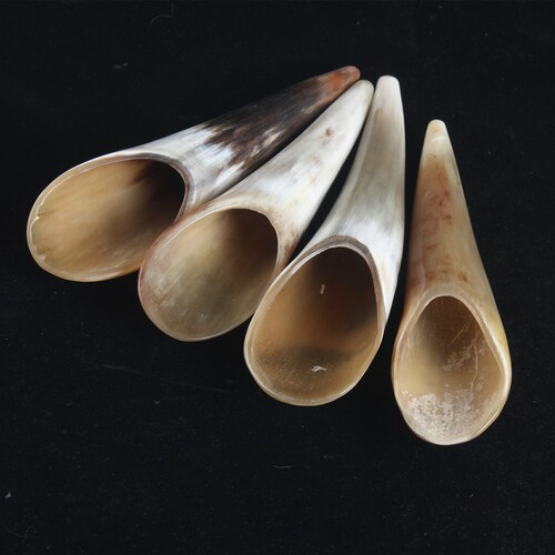 Medium-sized horn scraping spoon 16-18 cm scraping spoon, ideal for tourist areas as a gift