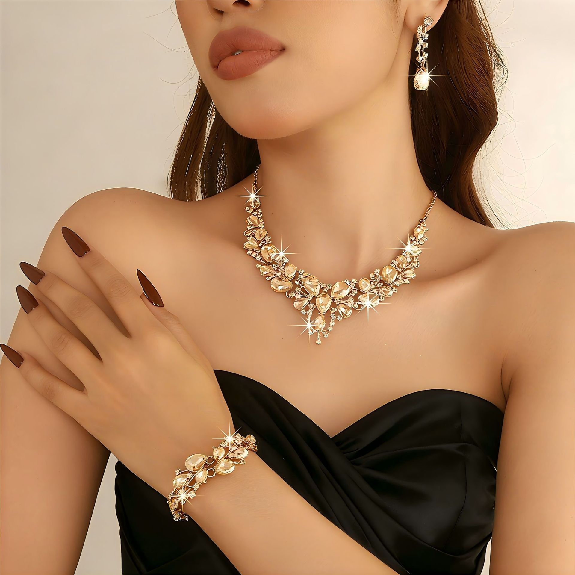 25273 champagne color three-piece set