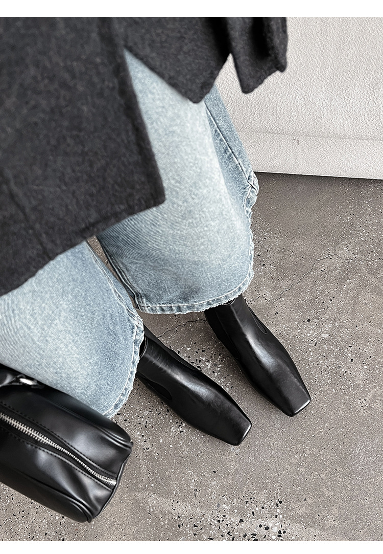 ちょ CHIKO Clegg Square Toe Block Heels Ankle Boots