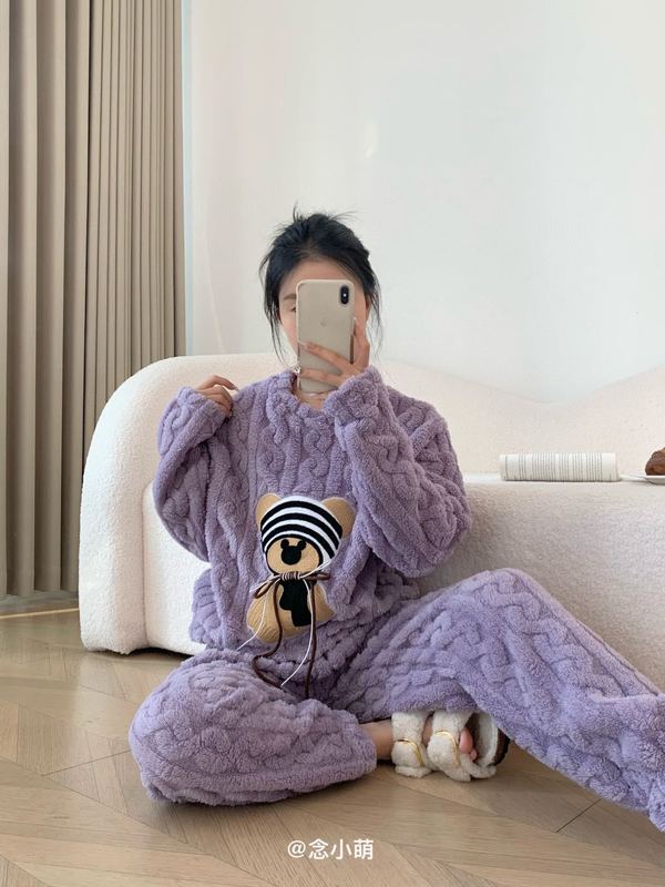 珊瑚绒睡衣女秋冬新款法兰绒可爱时尚长款家居服圆领长袖长裤套装|undefined