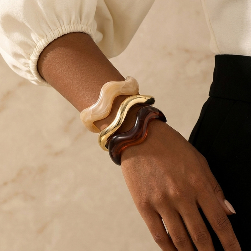 European and American Cross-Border Hot-Selling Mirror-Surface Wide-Brimmed Bracelet with a Unique and Exaggerated Design, High-End Resin Bangle for Women European and American Cross-Border Hot-Selling Mirror-Surface Wide-Brimmed Bracelet with a Unique and Exaggerated Design, High-End Resin Bangle for Women