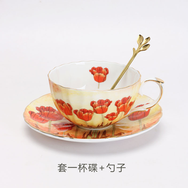 Juego de tazas y platillos de café de cerámica exquisita floral, porcelana de hueso de alto valor, juego de té de la tarde de estilo europeo, caja de regalo, productos de cola de exportación