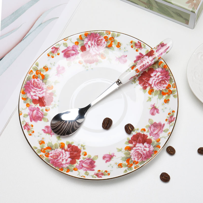 China de hueso estilo europeo taza de café traje hogar cerámica tarde taza de té británico capuchino taza de café y platillo caja de regalo