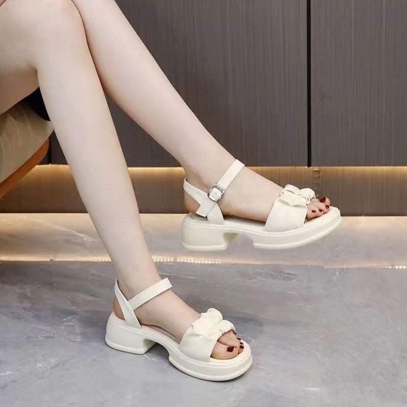 Pequeño aumento de altura sandalias de suela gruesa para mujeres verano 2026 nuevos zapatos de playa de talón grueso para mujeres sandalias de suela gruesa image 8