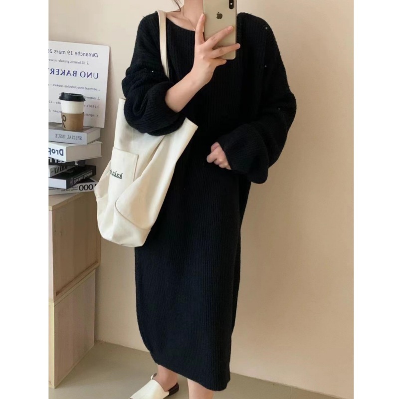 秋冬の服の新型の怠惰な風のニットの長袖のワンピースの女性のゆったりした中の長いタイプは膝の純色のセーターを過ぎてスカートを打ちます。|undefined