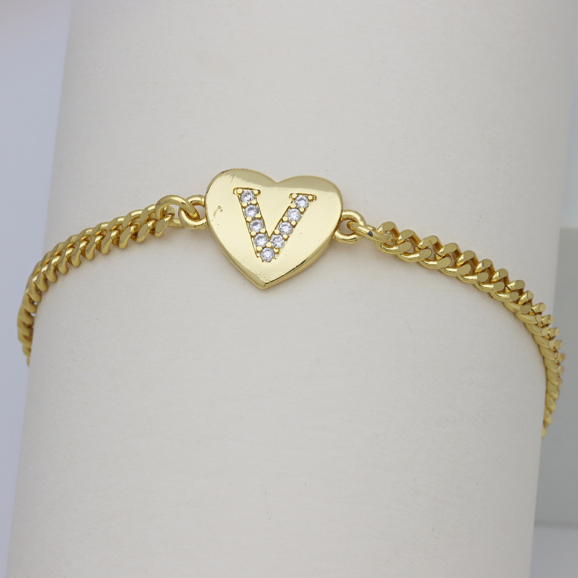 8g Weight Copper Pendant Material Zircon Inlay Material Bracelets Classification Copper Chain Material Cuban Link Chain Curb Chain Chain Type 1 Piece Quantity Holiday, Banquet, Selfie Occasion Copper Material Letter, Heart Shape Pattern All Seasons Season Women's Gender Inlay Design Casual, Elegant, Lady Style Wholesale Jewelry Casual Elegant Lady Letter Heart Shape Copper Zircon Inlay Bracelets Cuban Link Chain Curb Chain 27