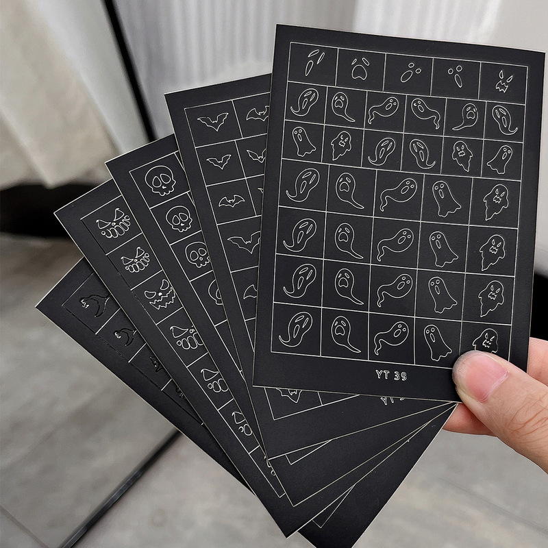 YITU蟻図ハロウィーンシリーズの噴絵ネイルシール透かし彫りコウモリのスカルの暗い爪のシールあんこう34|undefined