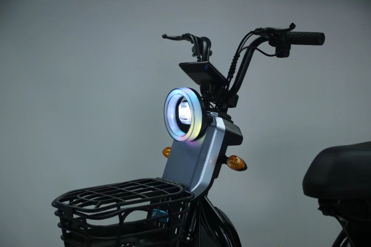 Manufacturer Electric Car Adult Two-Wheel Luxury Electric Bicycle Small Battery Car Vacuum Tire Extremely Cool S Electric Motorcycle