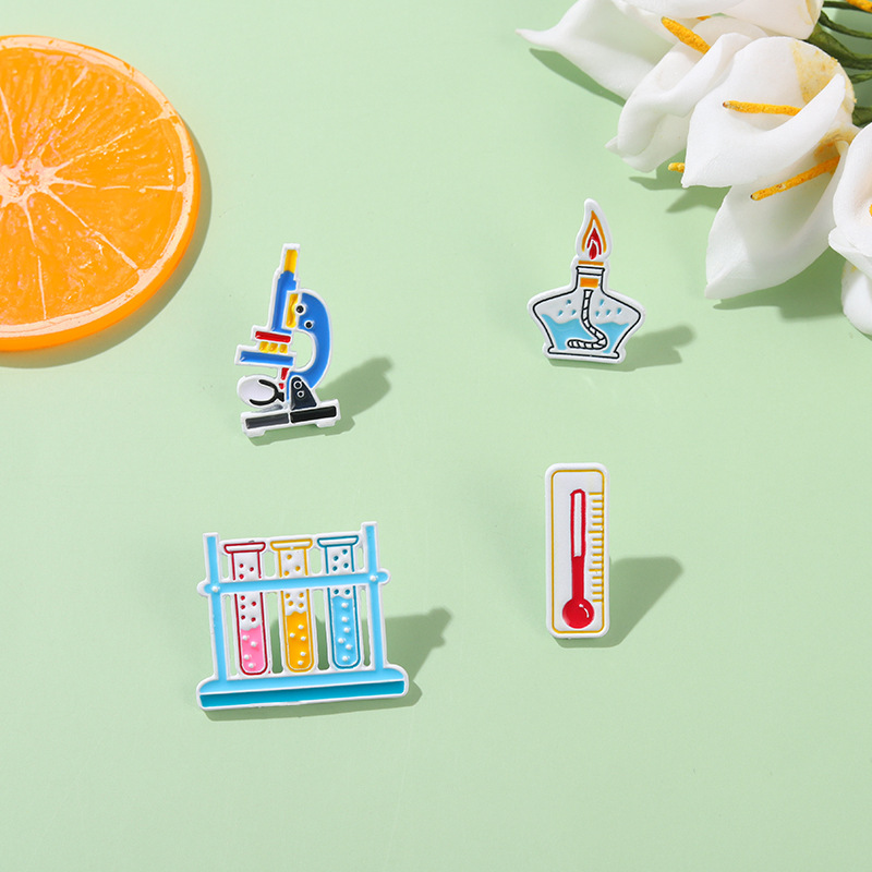 8g Weight Basic Pin Geometric Alloy Asymmetrical Plating Unisex Brooches