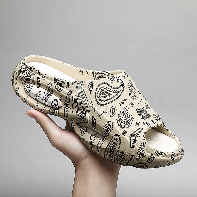 Ступать на фекалии тапочек мужской летом