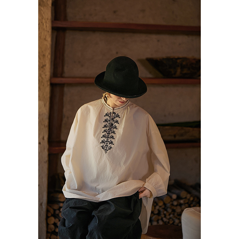 Spring and Autumn Creamy White Double-Strand 200-Count Long-Staple Cotton Retro Embroidered Shirt