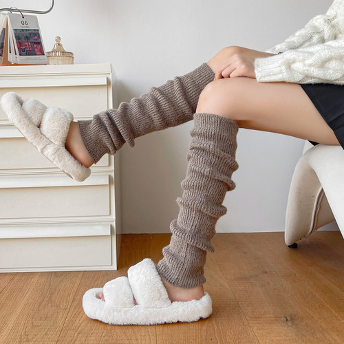 New style over-the-knee high socks, knee pads, leg covers, women's pile socks, thickened warm knitted foot covers, boot covers, Japanese variegated colors
