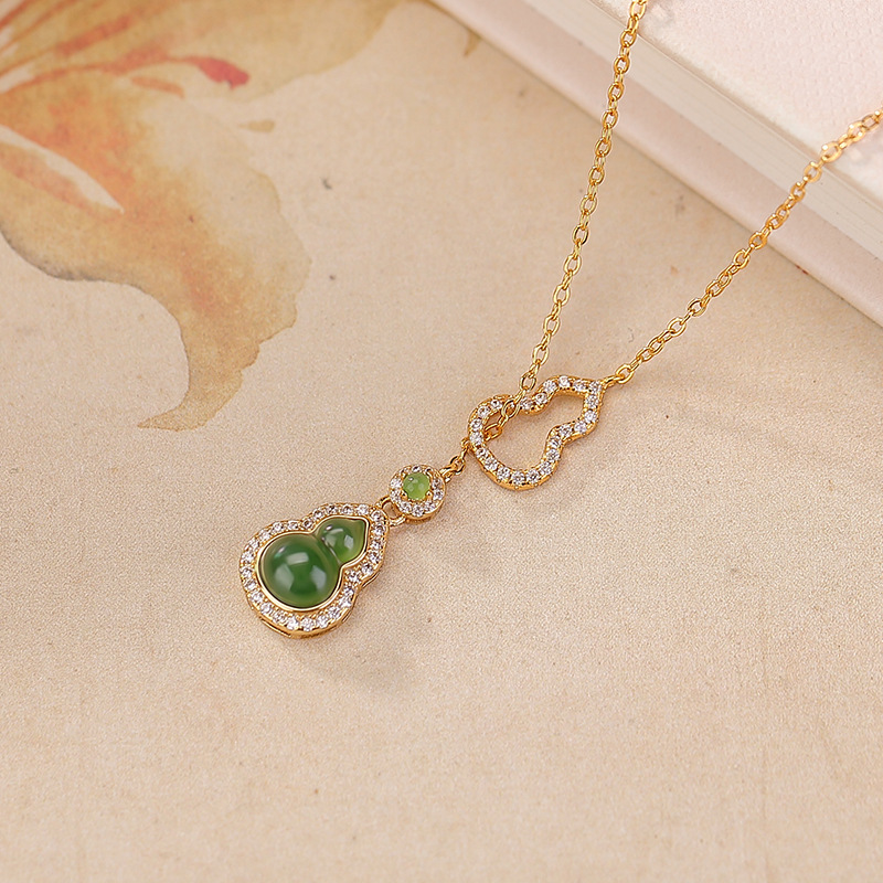Mẫu vàng (bao gồm cả dây chuyền)