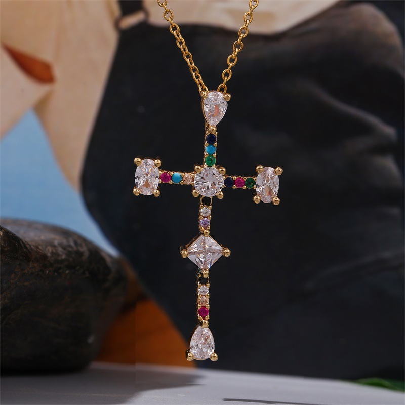 Retro Copper Inlaid Zirconium Cross Necklace display picture 5