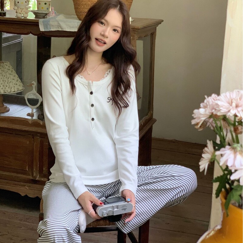 【In stock 6627】Maternity pajamas for women, home wear, autumn and winter, German velvet, can be worn outside, striped postpartum clothing two-piece set, wholesale 【In stock 6627】Maternity pajamas for women, home wear, autumn and winter, German velvet, can be worn outside, striped postpartum clothing two-piece set, wholesale