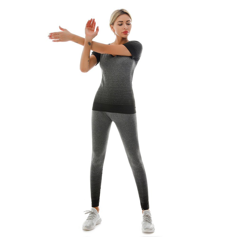 跨境货源女式超弹渐变色短袖九分裤健身运动瑜伽服套装详情25