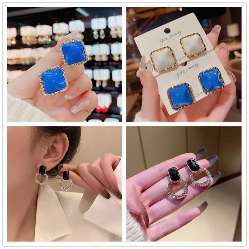 11-301 blue 2A003 black