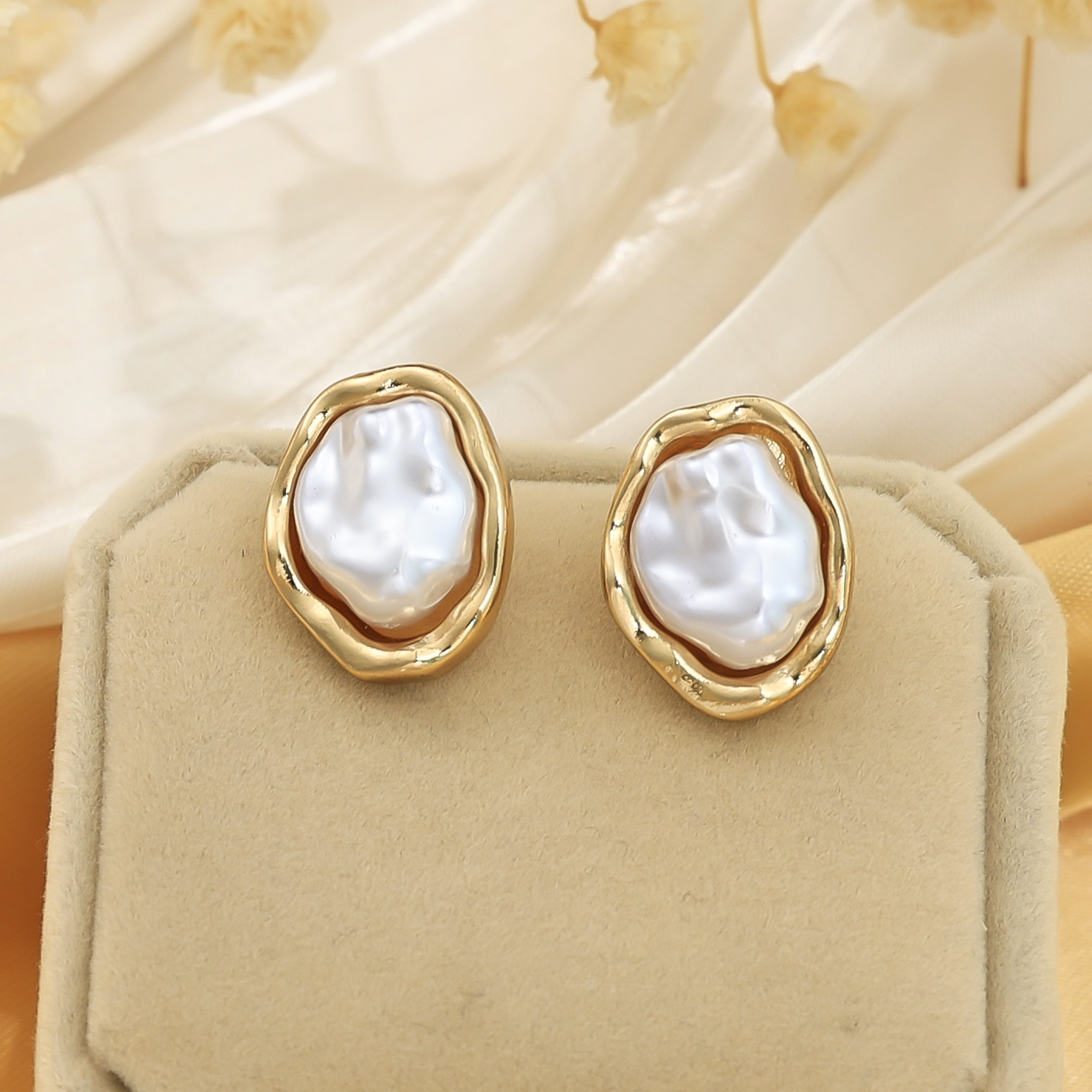 Venta caliente transfronteriza europea y americana, conjunto de anillos de collar, pendientes de moda de perlas del sexo opuesto, pendientes de mujer de alta calidad