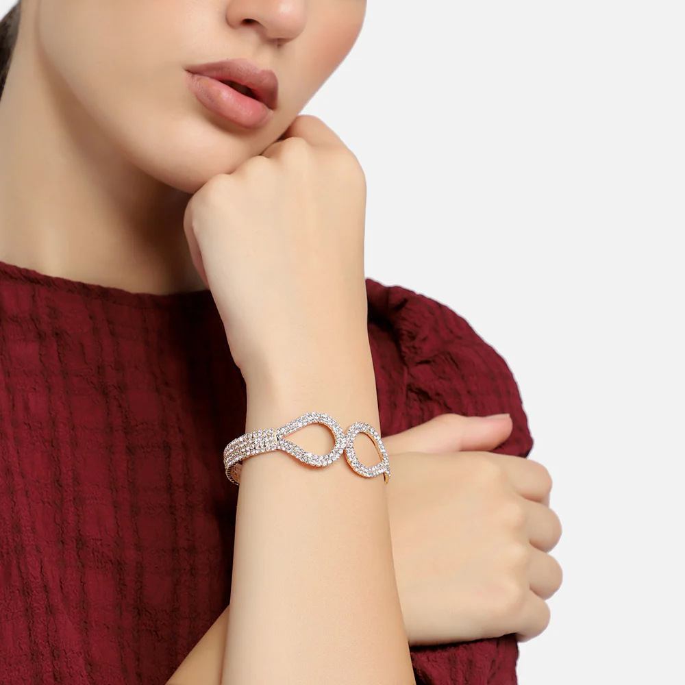 AliExpress Venta caliente rhinestone pulsera europea y americana tendencia simple pulsera abierta completa diamante accesorios pulsera