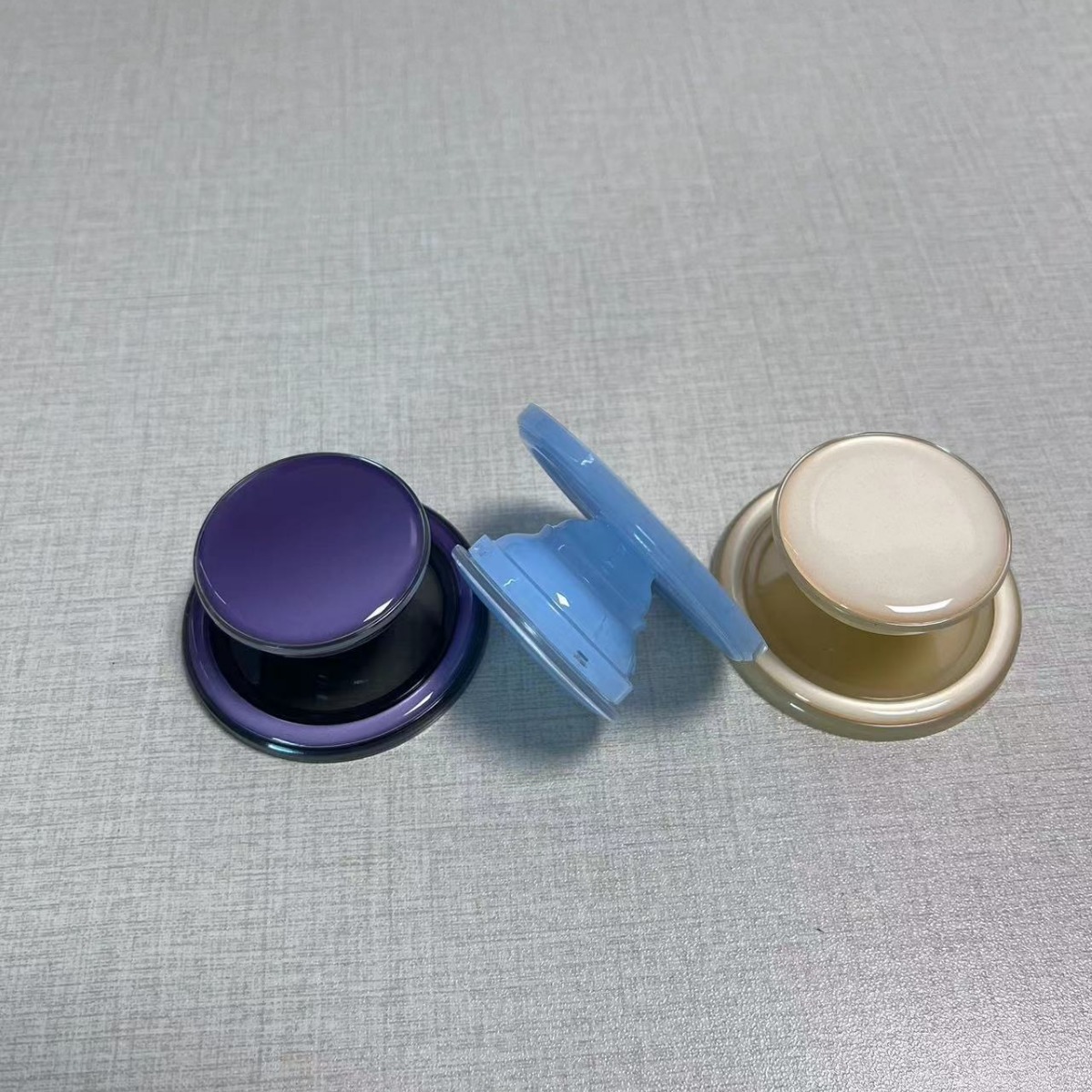 Macaron-Colored Magnetic Phone Holder Foldable Stand Detachable Magnetic Airbag Stand for Lazy People