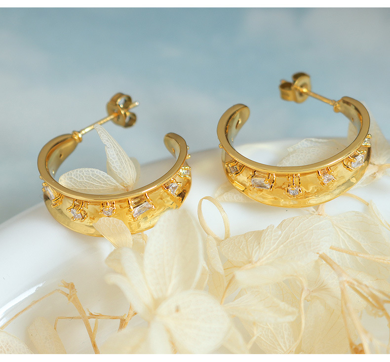 Simple Style C Shape Copper Plating Inlay Zircon Earrings 1 Pair