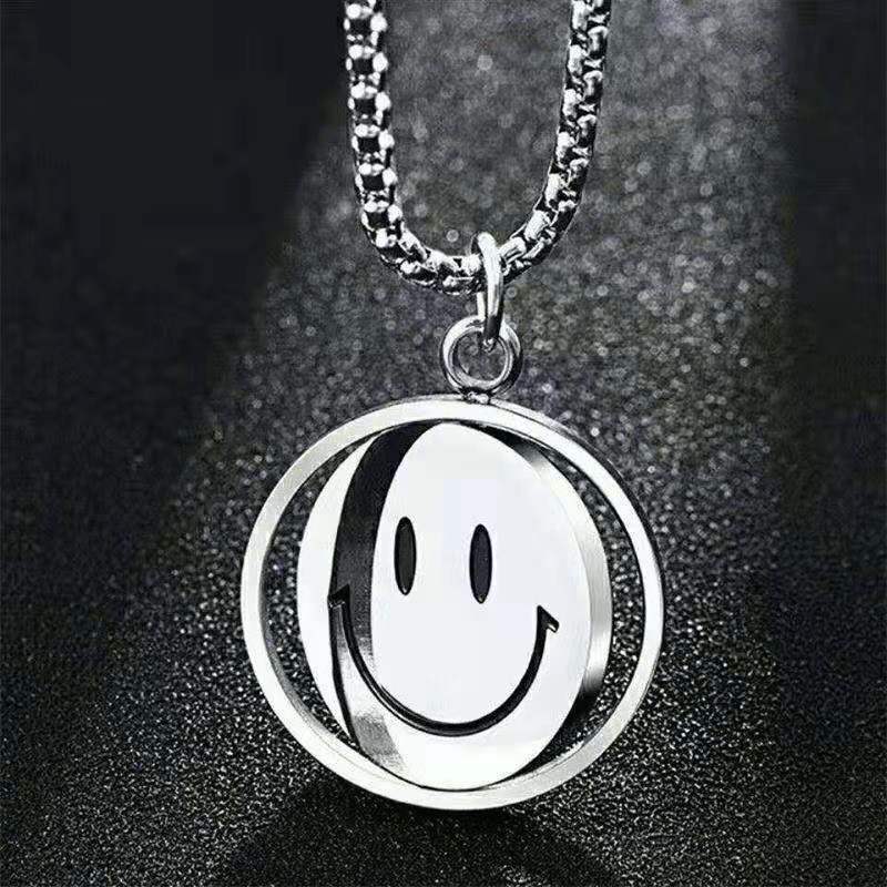 Trendy Rotating Smiley Face Necklace Hip-Hop Pendant Flip Expression Personalized Men and Women Trendy Titanium Steel New Sweater Chain Trendy Rotating Smiley Face Necklace Hip-Hop Pendant Flip Expression Personalized Men and Women Trendy Titanium Steel New Sweater Chain