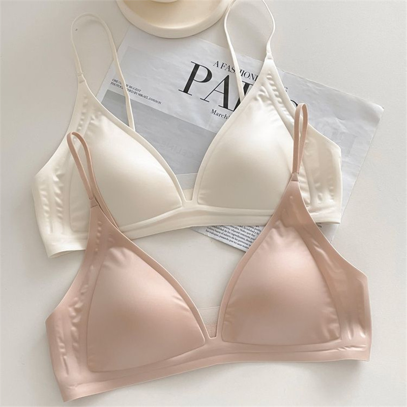 Tiktok Style】Seamless Nude Glossy Underwear with Light Luxury Mesh Patchwork Triangle Cup for Small Busts, Push-Up Bra for Young Girls