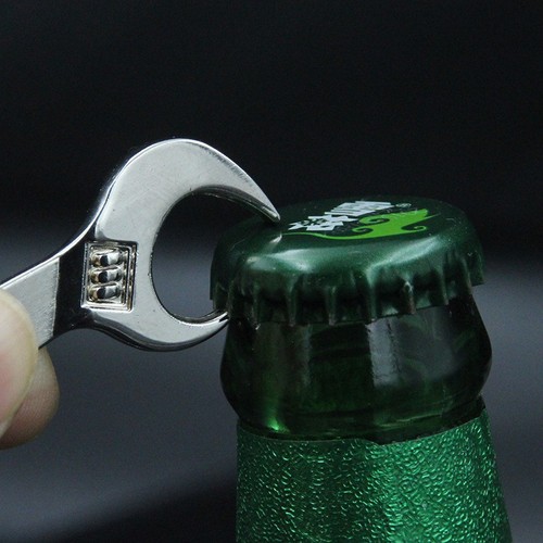 Wholesale cross-border personalized creative beer screwdriver men's car pendant advertising gift metal bottle opener keychain