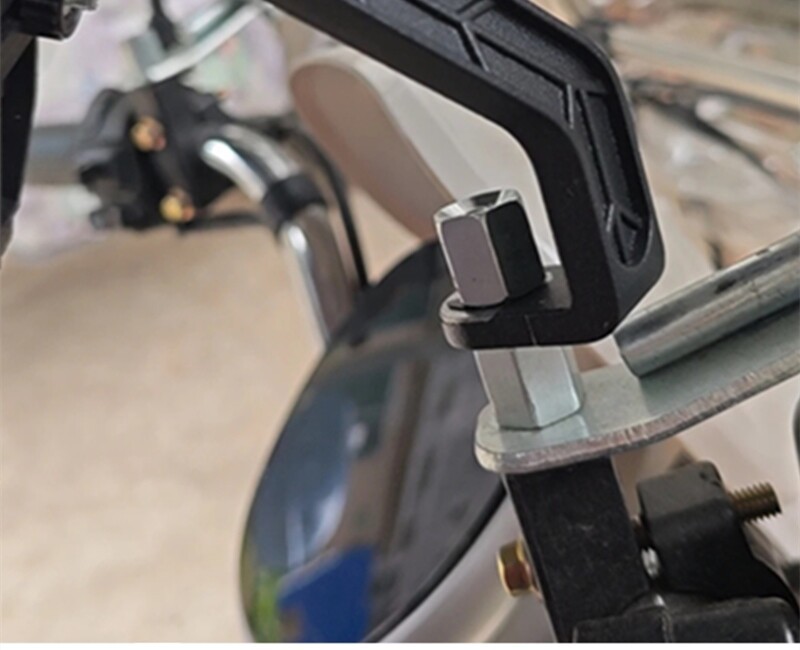 Electric Vehicle Motorcycle Rearview Mirror Extension and Heightening Screw, Reflector Adapter Screw, M8 Straight Thread Conversion Head