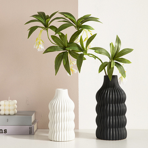 Minimalist Black and White Striped Ceramic Vase, Dried Flower Arrangement, Living Room Flower Vase, Creative Decorative Piece, Home Decor, Wholesale