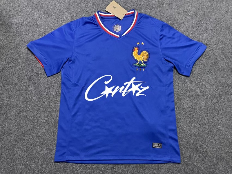 サッカーユニフォーム ファンバージョン ジャージ 半袖 ブラジル フラメンゴ 日本 イタリア ドイツ トレンド ファンの必需品|undefined