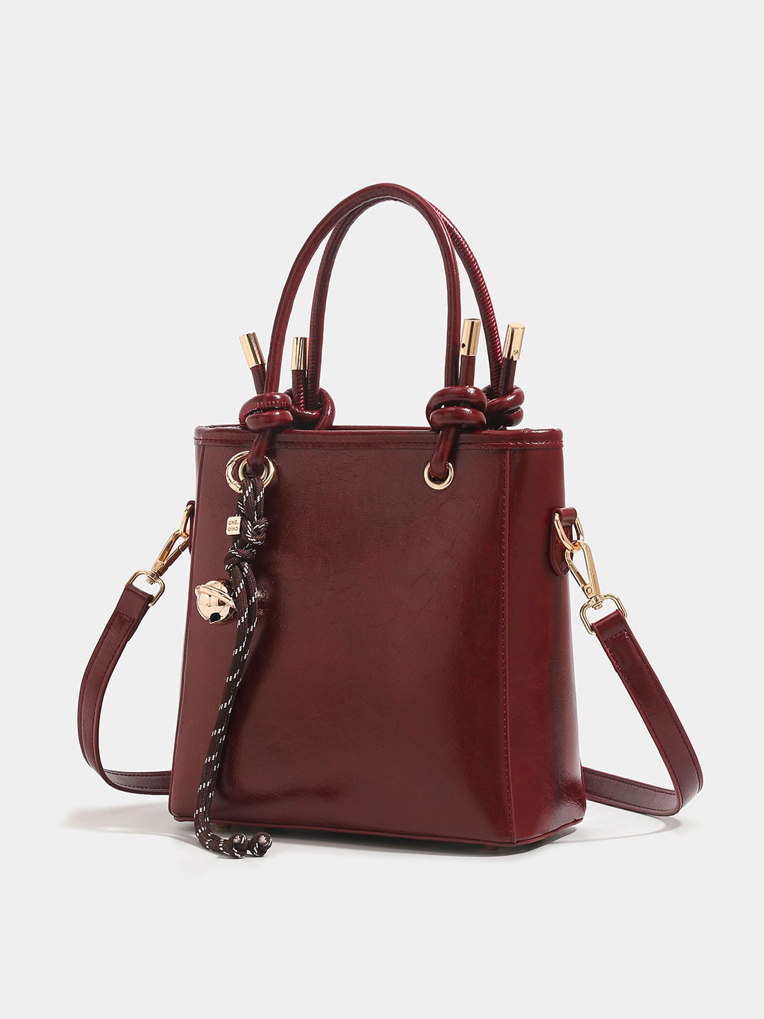 Bolsa de mochila retro alta sensación de otoño y invierno para mujeres nueva moda nicho bolso de mano bolso de hombro bolso de cubo