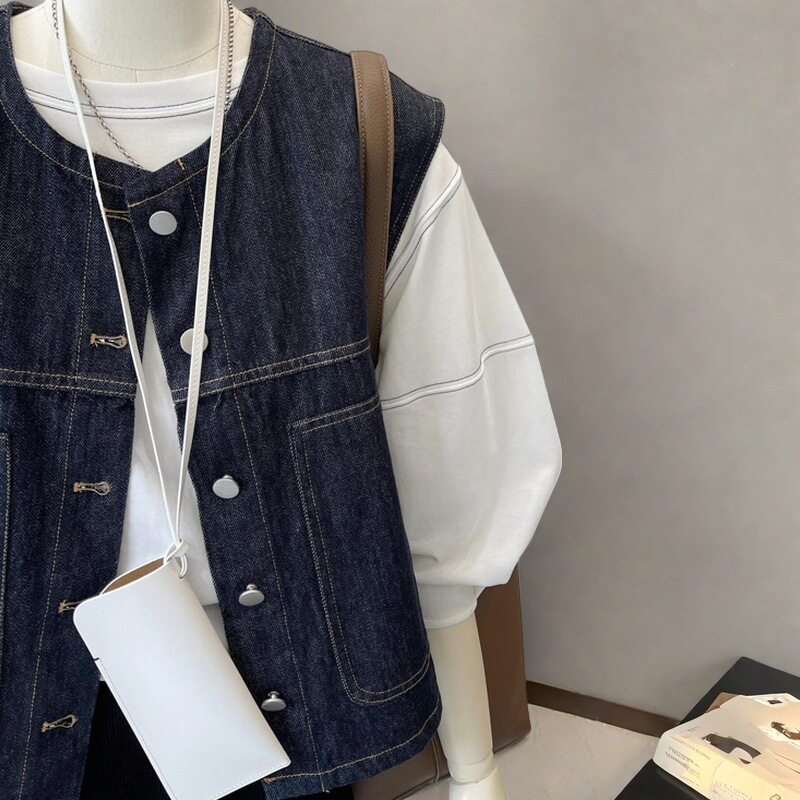 Áo vest denim nữ không tay phối lớp phong cách retro, dáng ôm, dài 50–65 cm — màu xanh đậm chi tiết 6