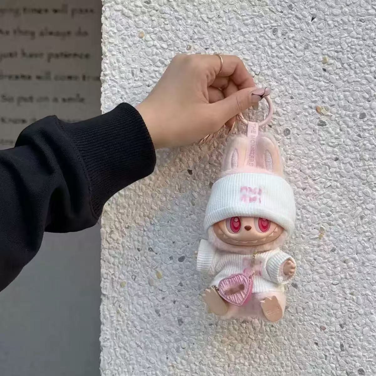 Ropa de muñeca de 17 cm, moderna y genial, adecuada para el conjunto de repuesto de la fiesta sentada de Labubu macaron, ropa de juguete a la moda, solo ropa.