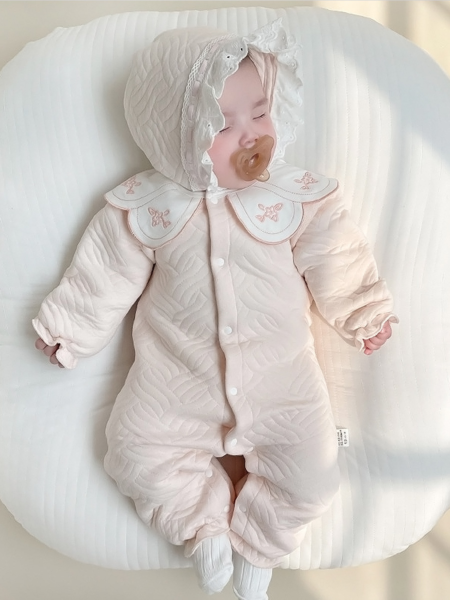 Ropa de bebé primavera y otoño nuevo algodón de manga larga bebé niña lindo encaje corbata sombrero mono mameluco