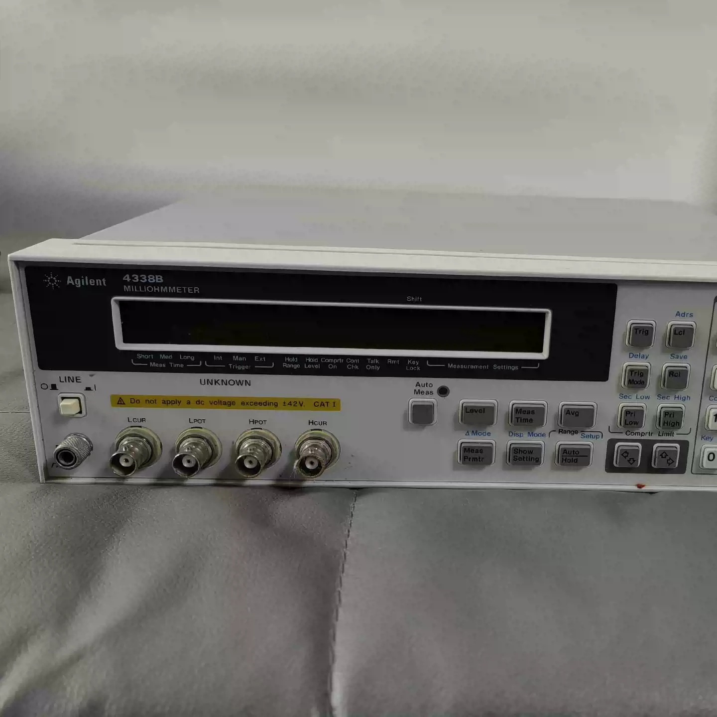 美国Agilent安捷伦4338B毫欧表精密低阻高速测量仪电阻测试仪