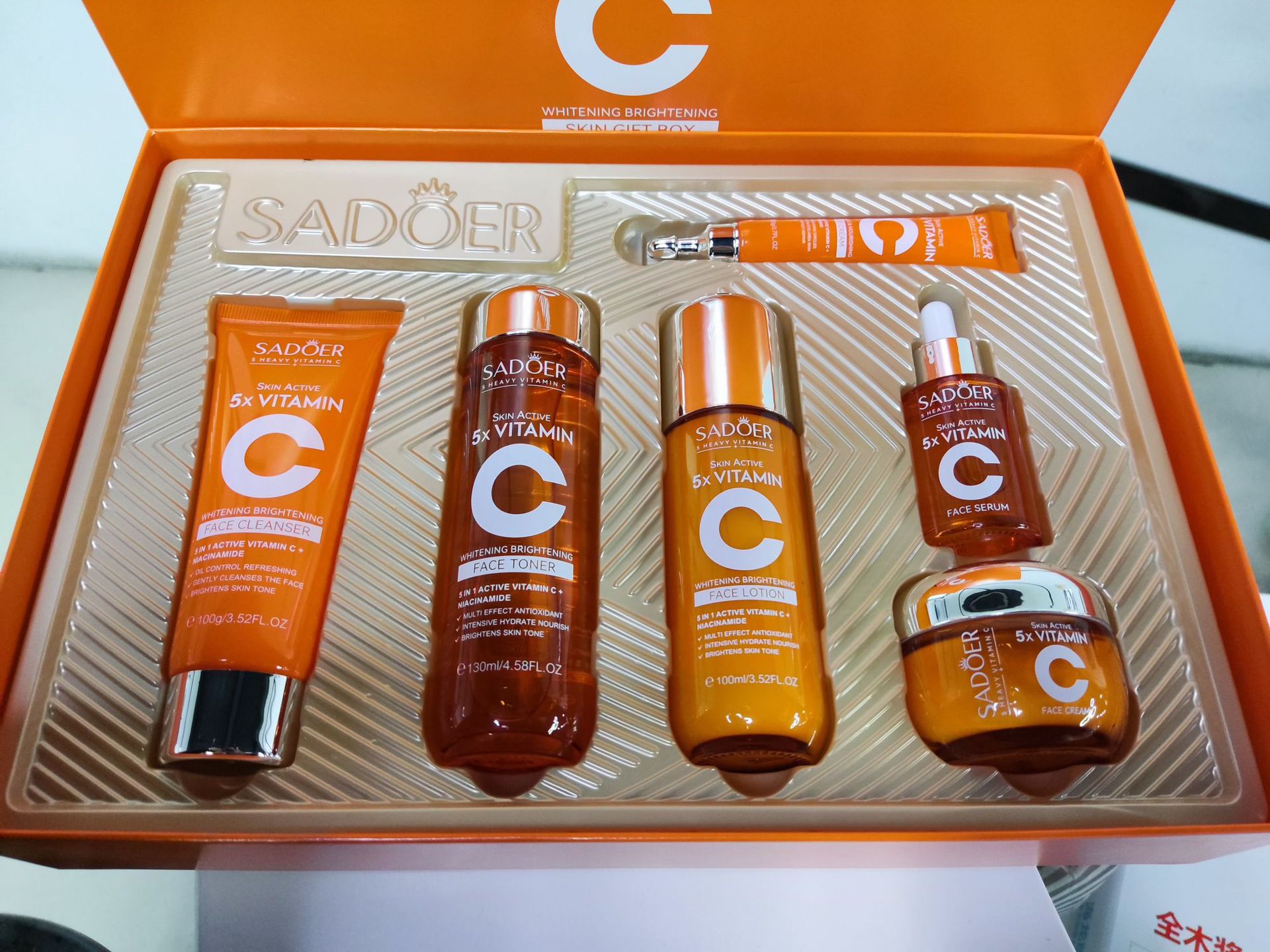 English SADOER five-dimensional C Whitening Multi-Effect repair essence moisturizing essence cross-border foreign trade Wholesale