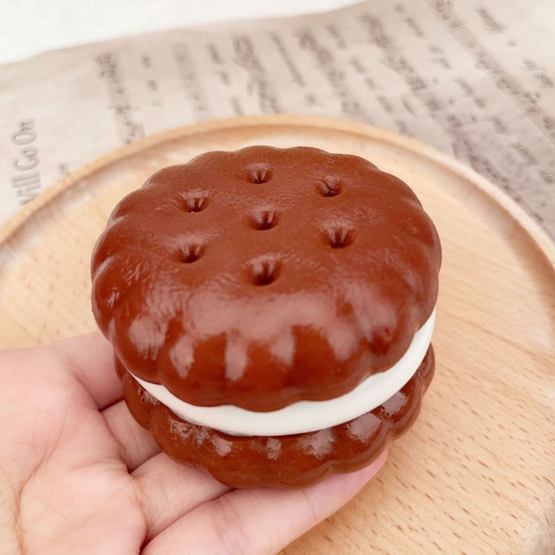 オレオビスケットピンチリトルレッドブック同シミュレーション食品玩具サンドイッチケーキピンチスーパーソフト減圧おもちゃ|undefined