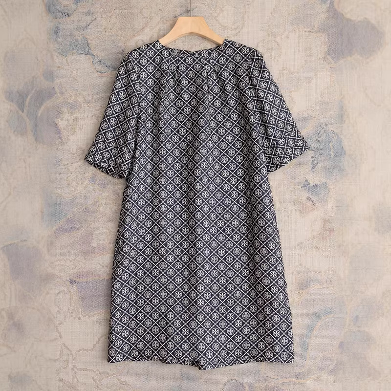 Shenzhen Nanyou Silk Printed Dress European and American Foreign Trade Women's Popular Round Neck Mid-Length Sleeve Dress Retro