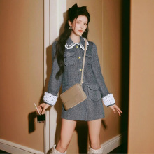 25秋冬张予曦明星同款甜美小个子气质百搭蕾丝翻领毛呢中外套女