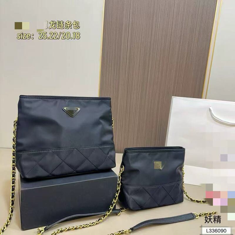 Nylon with Cowhide Chain Bag Large Capacity Second-Hand Crossbody Bag Zhu Zhu Same Style Bucket Bag Shoulder Bag Genuine Leather Women's Bag Nylon with Cowhide Chain Bag Large Capacity Second-Hand Crossbody Bag Zhu Zhu Same Style Bucket Bag Shoulder Bag Genuine Leather Women's Bag