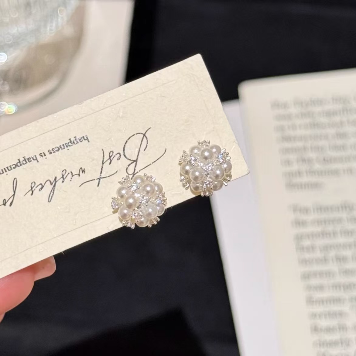 Nuevo micropartón de piedra hortenida flores perlas perlas nicho femenino diseño de alta sensación pendientes de moda joyas de orejas