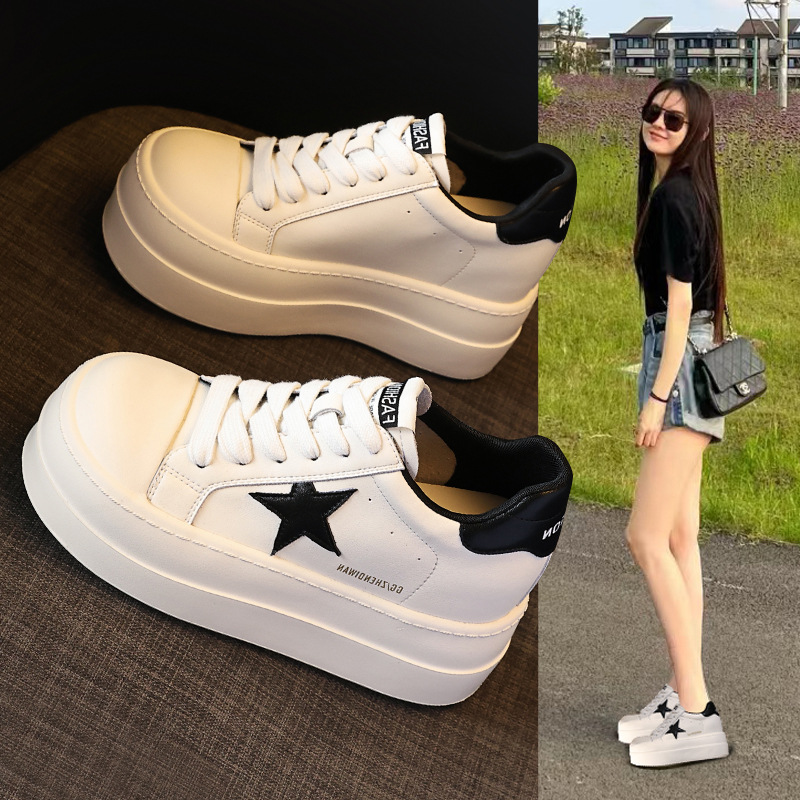 Giày sneaker nữ chunky đế dày tăng chiều cao, form thể thao mùa xuân — Màu đỏ be