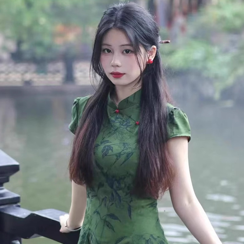 2025 New New Chinese Jacquard Improved Cheongsam Women's Spring Style Retro Short-Sleeved Dress