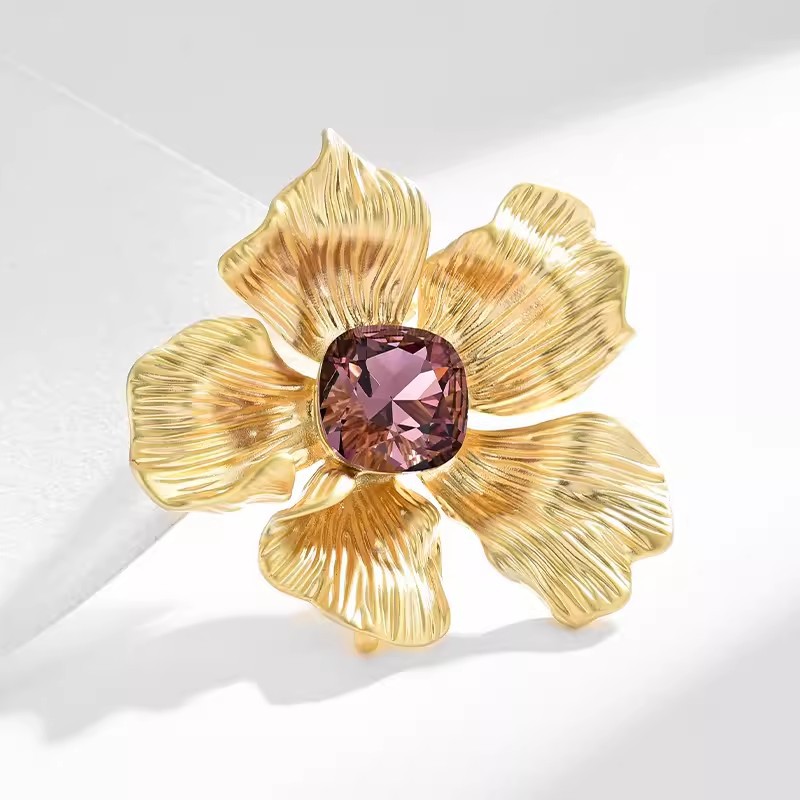 Crafted With Medieval Filigree, Baroque Enamel Florals, Heirloom Crystals And Art Deco Lines. A Thoughtful, Elegant Keepsake For Birthdays, Anniversar_voghion.com